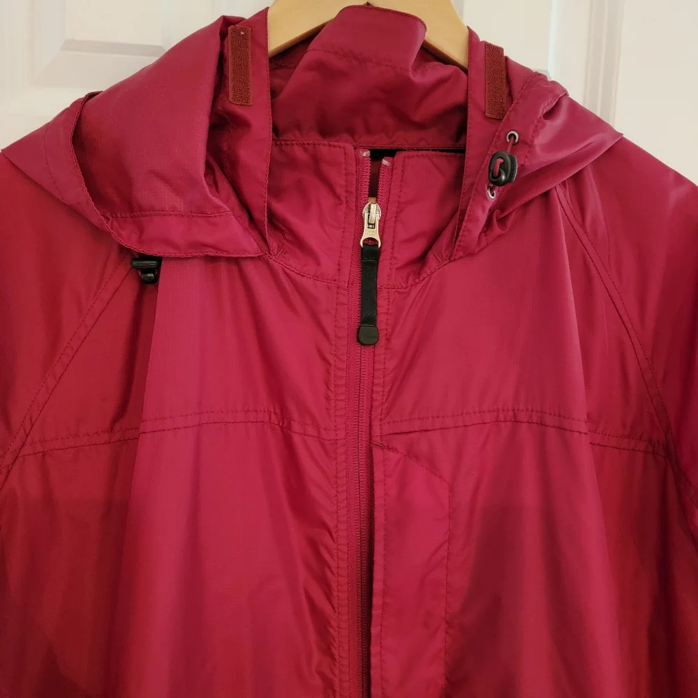 L.L. Bean‎ Men's Windbreaker Jacket Full Zip Hooded Bordeaux Nylon Gorpcore